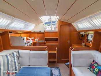 Boat & Breakfast