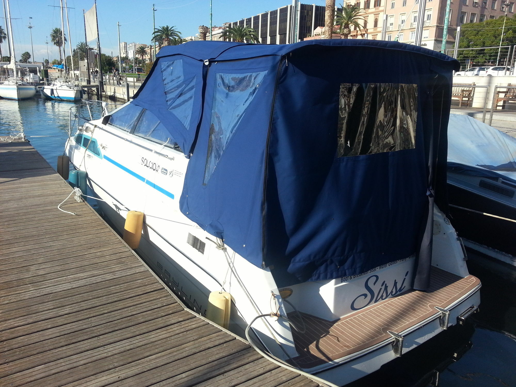 Botel Boat & Breakfast Cagliari